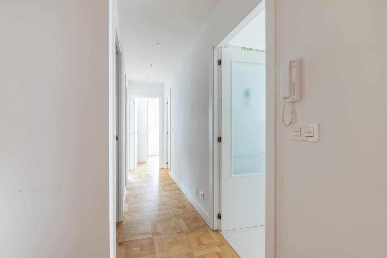 New Amara Suite Friends & Families Parking ซานเซบาสเตียน ภายนอก รูปภาพ